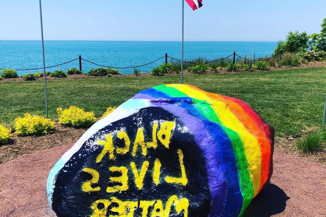 全球十大赌钱排行app?s Kissing Rock is painted to mark Pride Month and the Black Lives Matter movement in Jun...